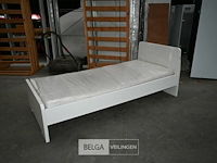 Bed + lattenbodem + matras - afbeelding 1 van  6