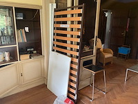 Bed - afbeelding 1 van  3