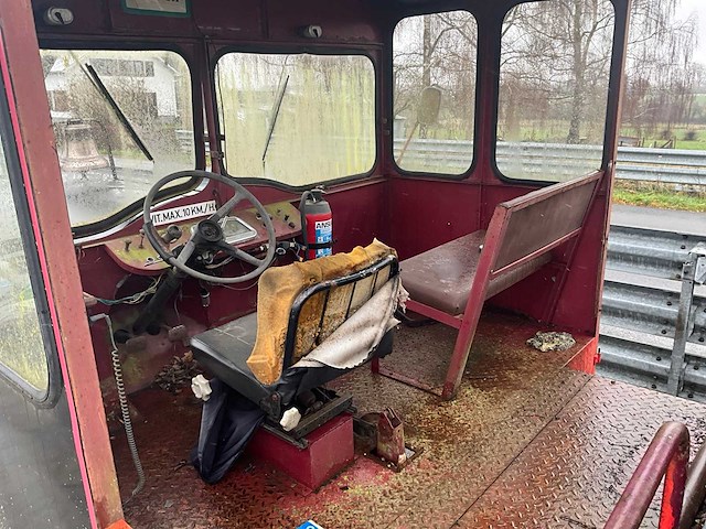 Bedford toeristenwagen + 2x toeristenkar - afbeelding 2 van  63