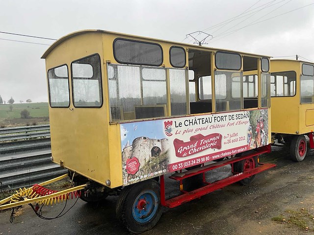 Bedford toeristenwagen + 2x toeristenkar - afbeelding 4 van  63
