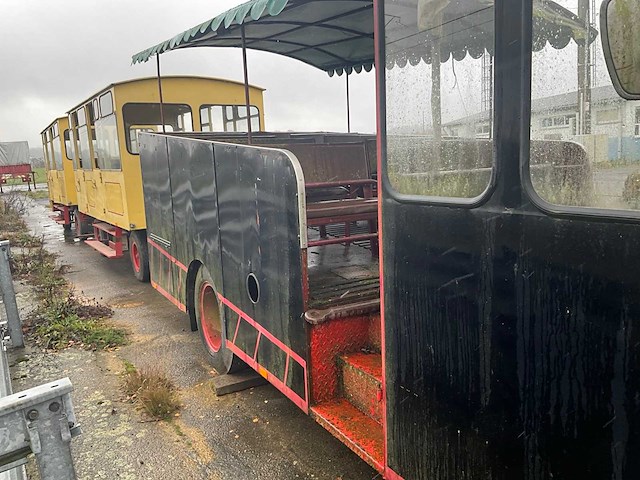 Bedford toeristenwagen + 2x toeristenkar - afbeelding 27 van  63