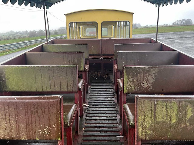 Bedford toeristenwagen + 2x toeristenkar - afbeelding 50 van  63