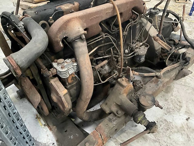 Bedford vrachtwagenmotor + 2x as met wielophanging - afbeelding 11 van  15