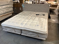 Bedframe electrisch met matras - afbeelding 1 van  4