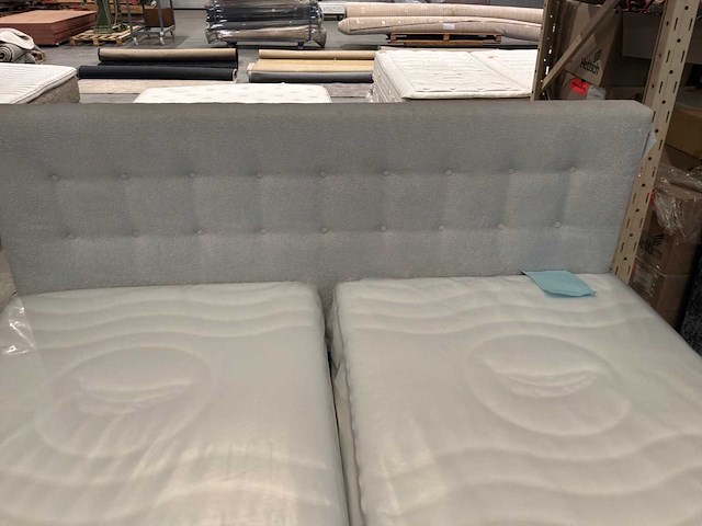 Bedframe met matras - afbeelding 3 van  4