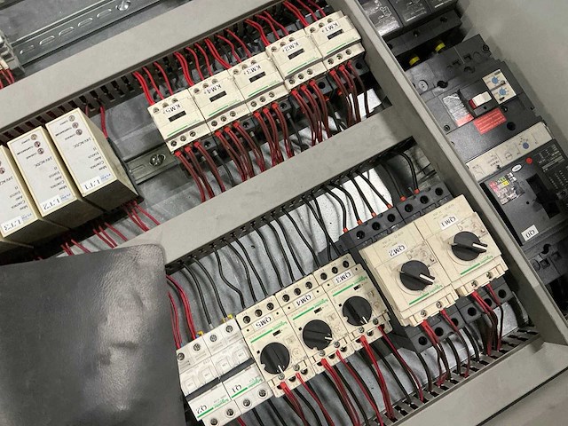 Bedieningskast met inhoud (2x) - afbeelding 7 van  8