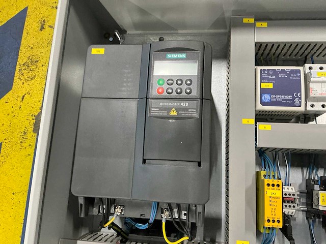 Bedieningskast met inhoud (2x) - afbeelding 6 van  7