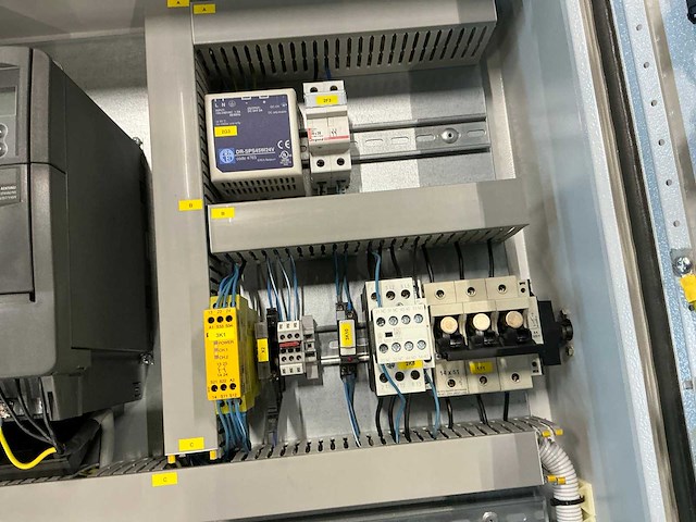 Bedieningskast met inhoud (2x) - afbeelding 7 van  7