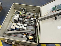 Bedieningskast met inhoud - afbeelding 2 van  5