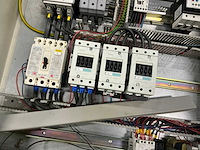 Bedieningskast met inhoud - afbeelding 3 van  5