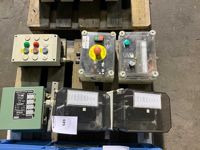 Bedieningskasten (5x) - afbeelding 1 van  9