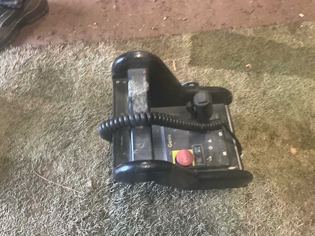 Bedieningspaneel voor schaarlift - afbeelding 4 van  5