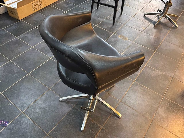 Bedora kapsalonstoel - afbeelding 5 van  17