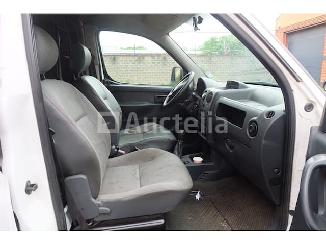 Bedrijfsvoertuig citroën berlingo (2007-271,396 km) - afbeelding 29 van  32