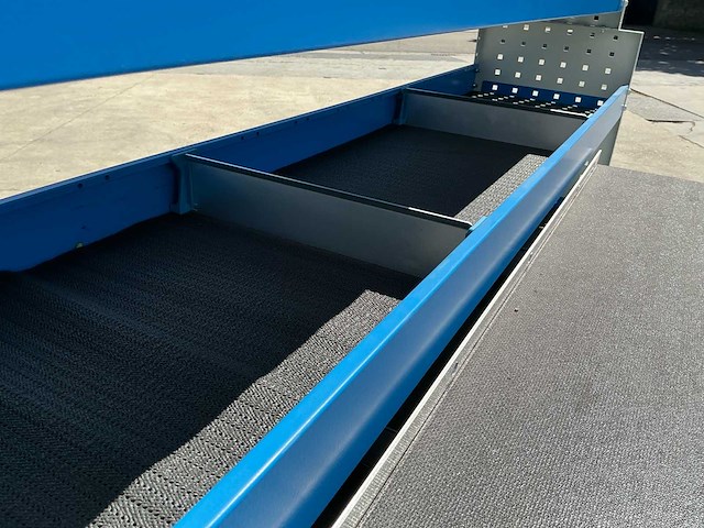 Bedrijfswagen inrichting nieuw - afbeelding 4 van  7