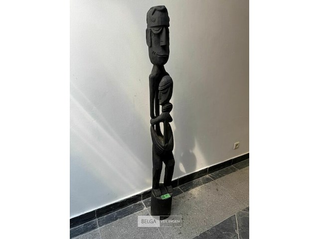 Beeld houtsnijwerk - afbeelding 2 van  4