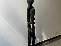 Beeld houtsnijwerk - afbeelding 2 van  4