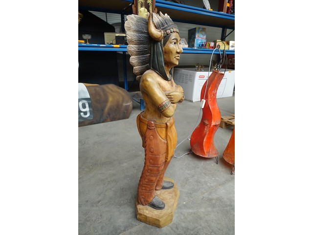 Beeld in hout indiaan - afbeelding 2 van  6