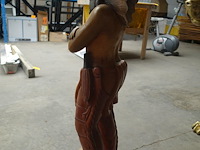 Beeld in hout indiaan - afbeelding 4 van  6