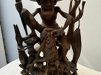 Beeld in houtsnijwerk - afbeelding 1 van  3
