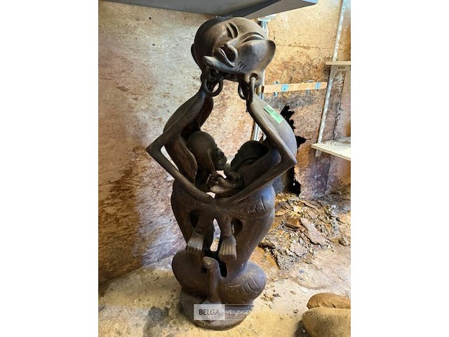 Beeld in terracotta - afbeelding 1 van  4