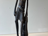 Beeld jonge man met zak - afbeelding 3 van  3