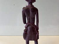 Beeld man met rode schijn - afbeelding 3 van  3