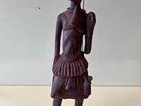 Beeld man met rode schijn - afbeelding 2 van  3