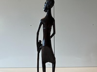 Beeld met bijl - afbeelding 3 van  4