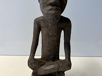 Beeld met kap in - afbeelding 1 van  5