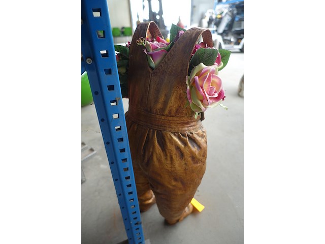 Beeld / plantenbak - afbeelding 3 van  4