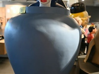 Beeld van kuifje in "de blauwe lotus" - afbeelding 3 van  5