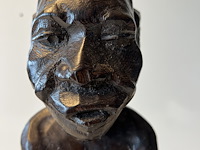 Beeld zittend - afbeelding 3 van  3