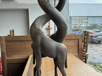 Beeldhouwwerk 2 giraffen - afbeelding 1 van  2