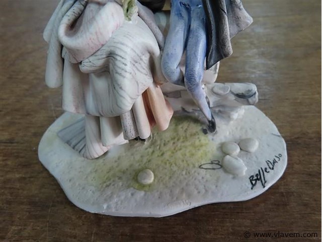 Beeldje 12x8cm, h13cm - afbeelding 3 van  3