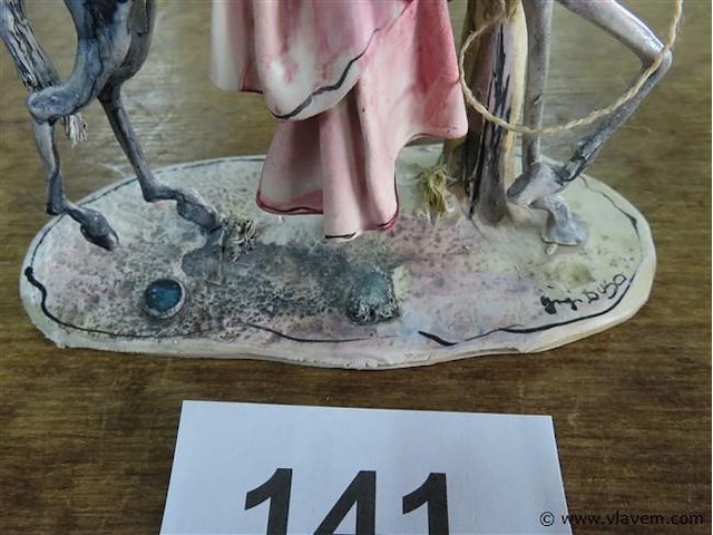 Beeldje 15x7cm, h15,5cm - afbeelding 3 van  3