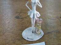 Beeldje 6x73,5cm, h15,5cm - afbeelding 1 van  3