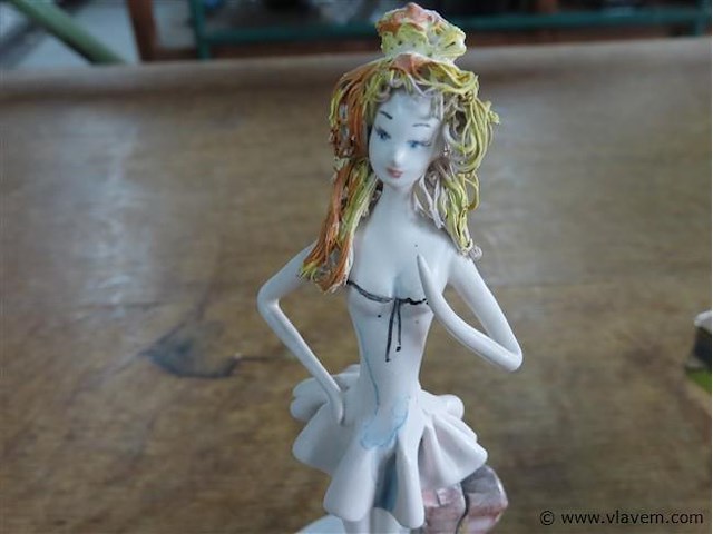 Beeldje 6x73,5cm, h15,5cm - afbeelding 2 van  3