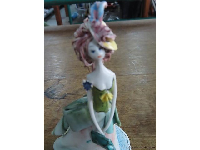 Beeldje 7,5x6cm, h13cm - afbeelding 2 van  3