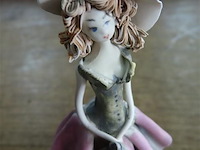 Beeldje 7x5,5cm, h13cm - afbeelding 2 van  3