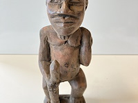 Beeldje krijger met stok - afbeelding 1 van  4