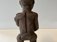 Beeldje krijger met stok - afbeelding 3 van  4