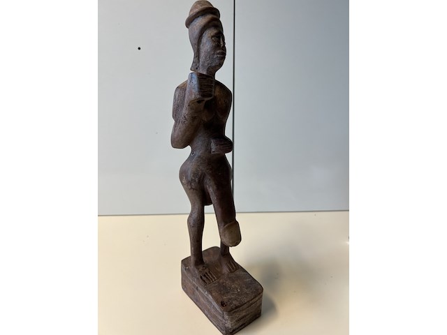 Beeldje met fallus - afbeelding 1 van  4