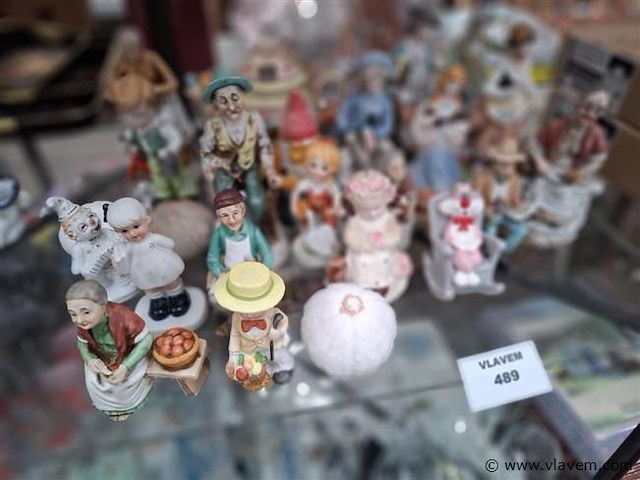 Beeldjes - afbeelding 1 van  5