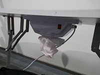 Behandelingstrolley + manicure tafel met afzuiging - afbeelding 3 van  5