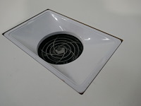 Behandelingstrolley + manicure tafel met afzuiging - afbeelding 4 van  5