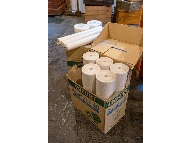 Behangpapier 11 grote, 3 kleine, 2 isomo rollen - afbeelding 3 van  3