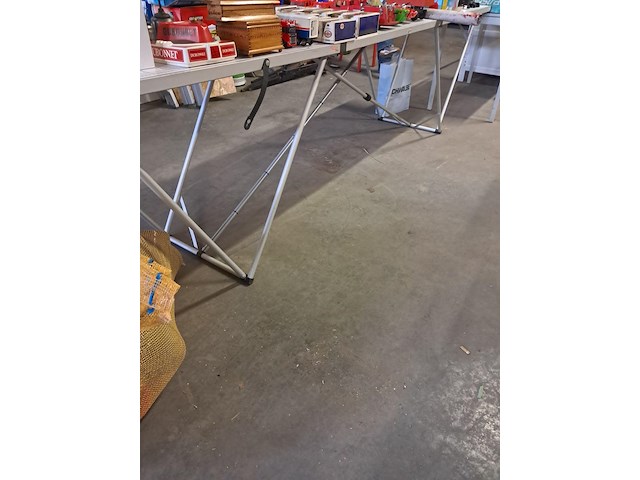 Behangtafel niet in perfecte staat l 2900 mm h 800 mm - afbeelding 1 van  3