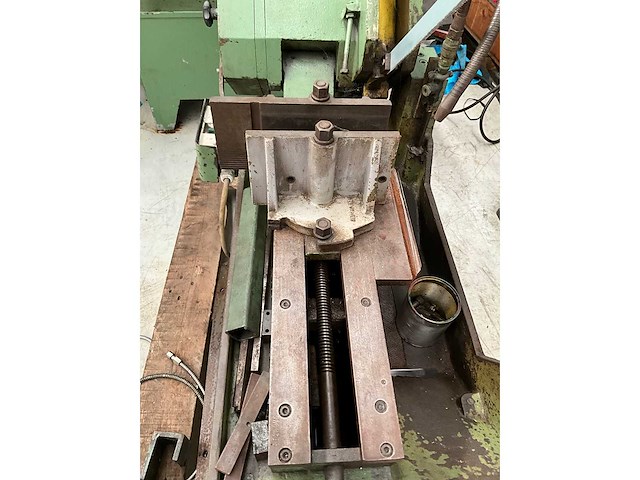 Behringer - beugelzaagmachine - afbeelding 3 van  7