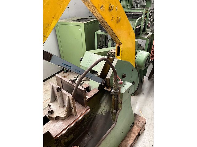 Behringer - beugelzaagmachine - afbeelding 4 van  7